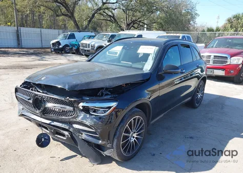 2022 Mercedes-Benz Glc 300 Suv z USA, uszkodzony, nr VIN W1N0G8DB5NG056223